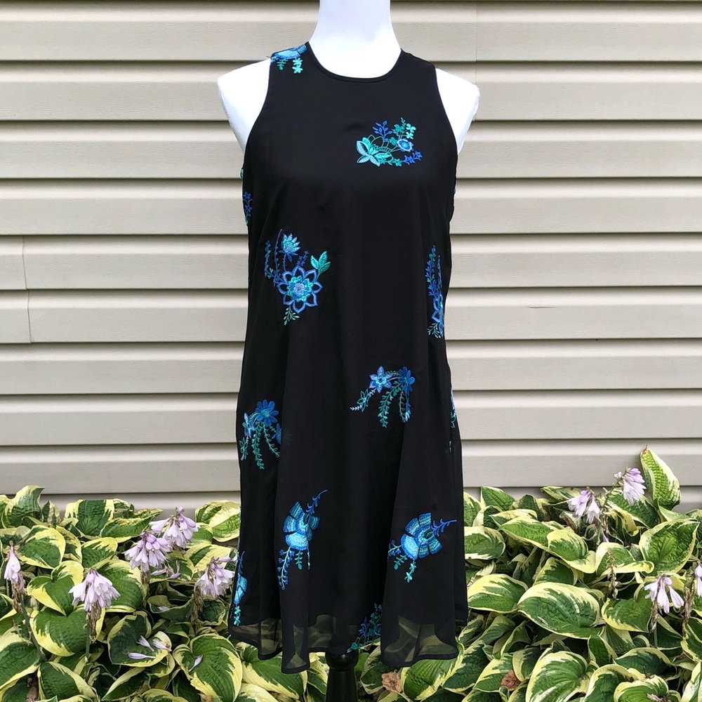 NWT Calvin Klein Floral Embroidered Trapeze Dress - Picture 7 of 11